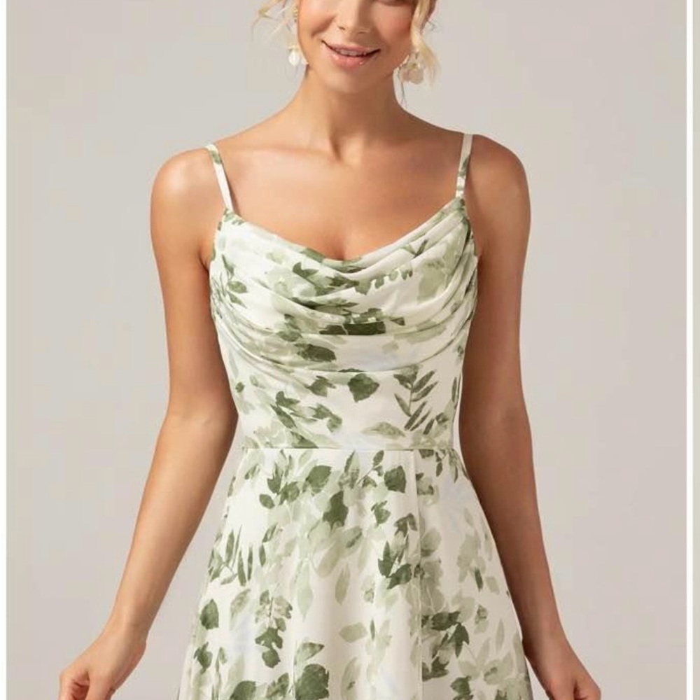 NWOT Elegant Green Floral Maxi Dress - Picture 2 of 3